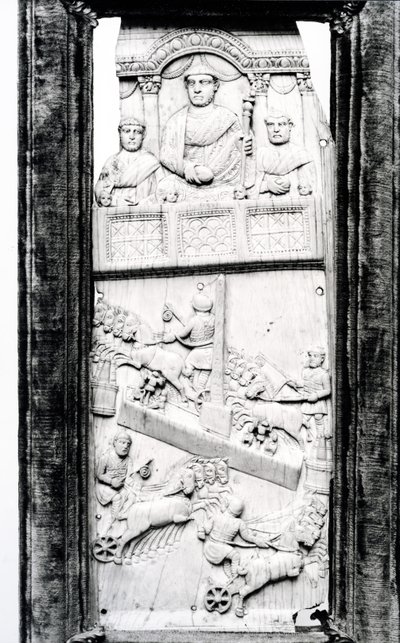 Foglia dal dittico di Lampadii, c.355 d.C. da Roman